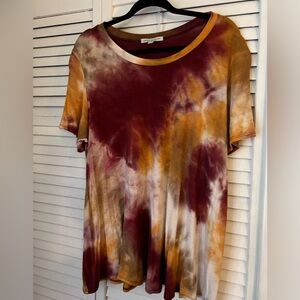 Green Envelope Women’s Plus Tye Dye T